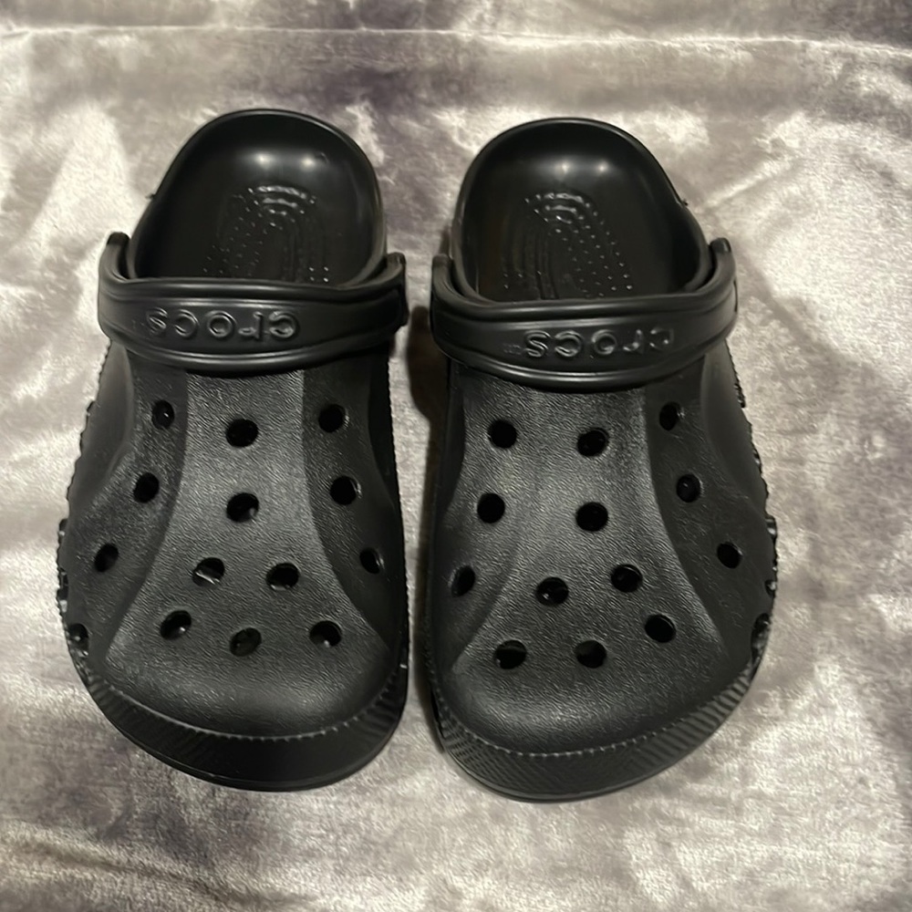 New crocs without tags